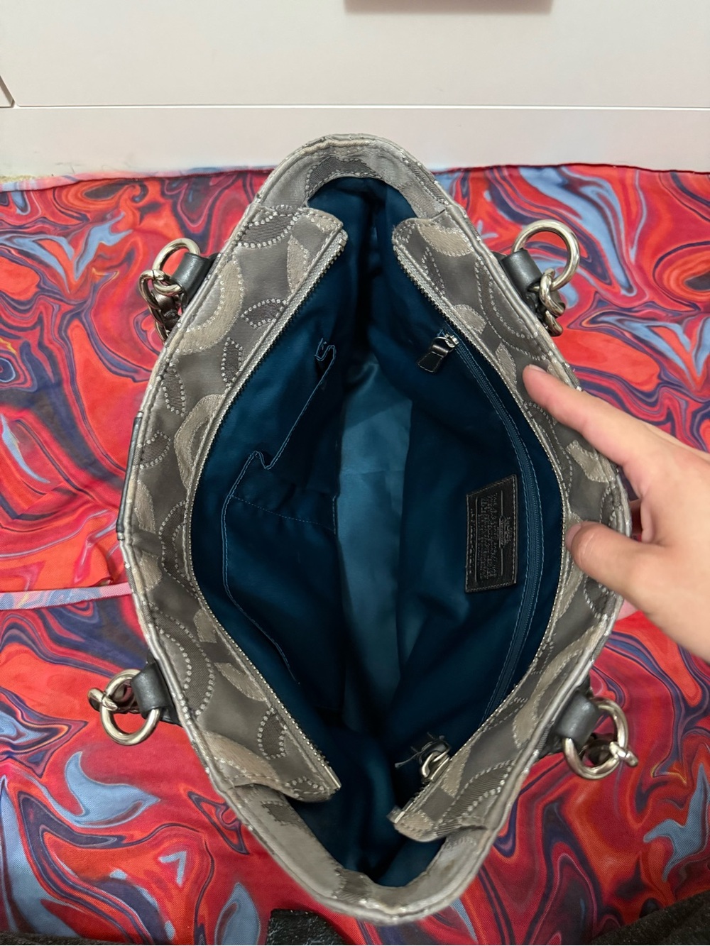 Vintage Y2K Coach Madison Op Art Sateen Chain Maggie Bag 🩶 - Picture 3 of 8